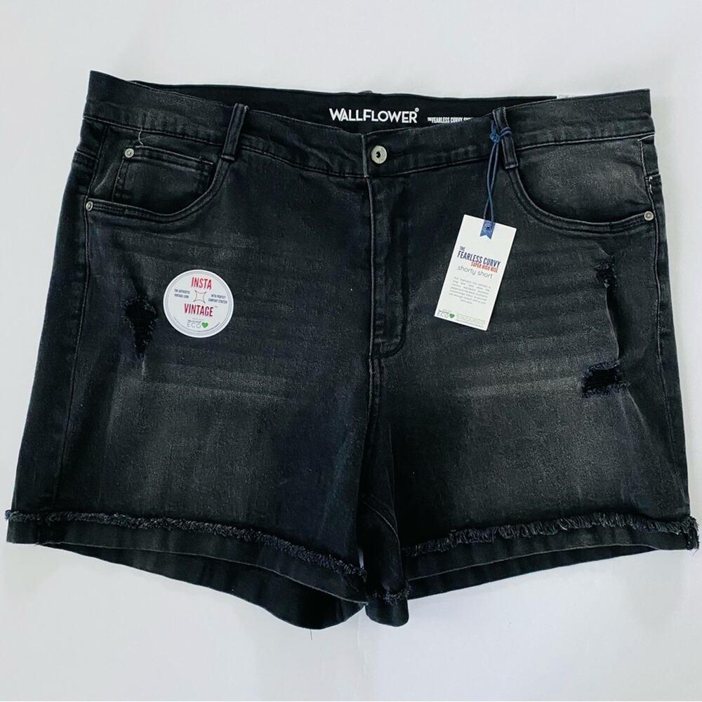 Wallflower | Fearless Curvy Super High Rise Distressed High Rise NWT 22W